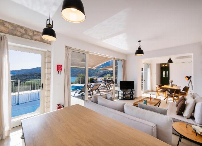  . - Villa Cohili . (Photo Gallery) }}