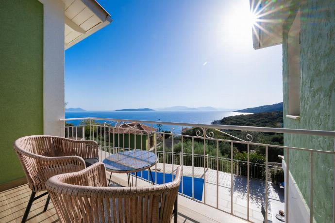  . - Villa Cohili . (Photo Gallery) }}