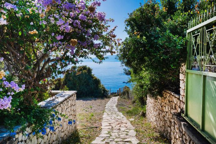  . - Villa Cohili . (Photo Gallery) }}