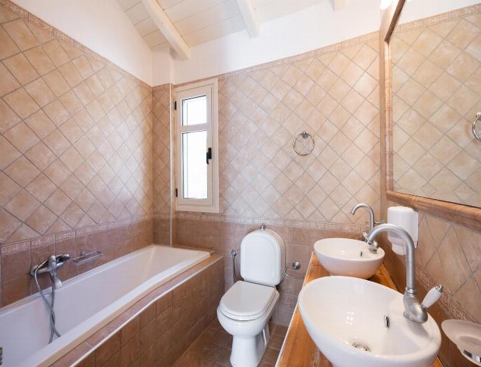 , . - Villa Cohili . (Photo Gallery) }}