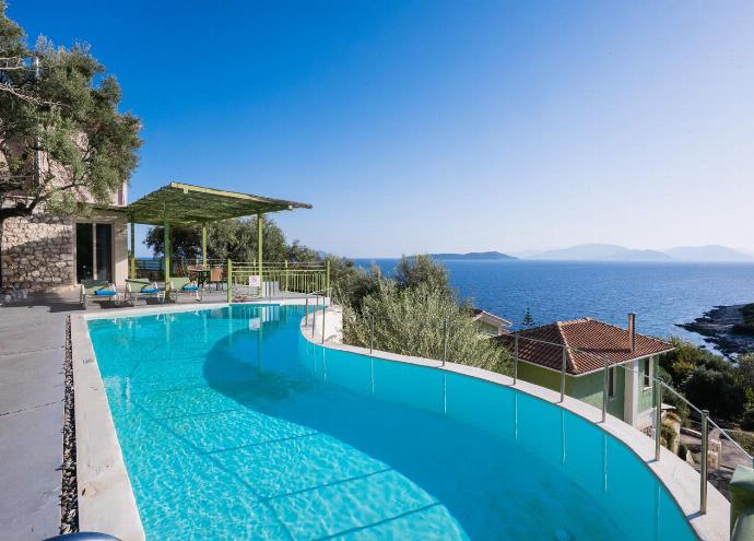  . - Villa Anemus . (Photo Gallery) }}