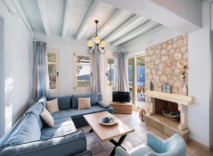  . - Villa Anemus . (Photo Gallery) }}