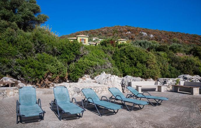  . - Villa Anemus . (Photo Gallery) }}