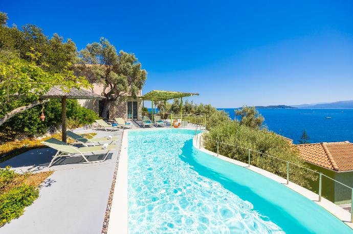 Beautiful villa with private pool and terrace with sea views . - Villa Anemus . (Photo Gallery) }}