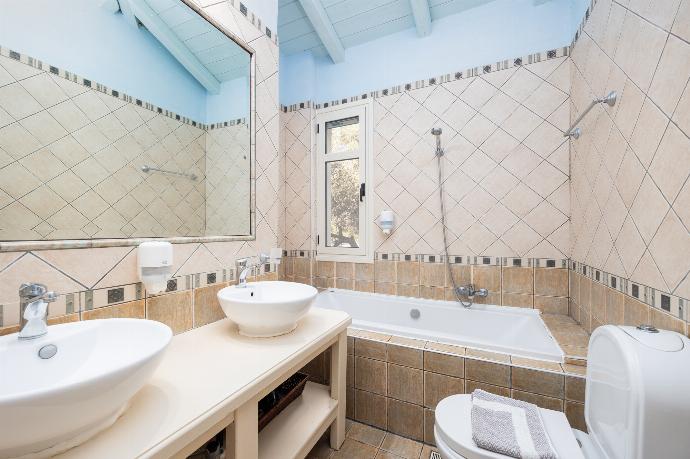 Family bathroom with bath and shower . - Villa Anemus . (Photo Gallery) }}