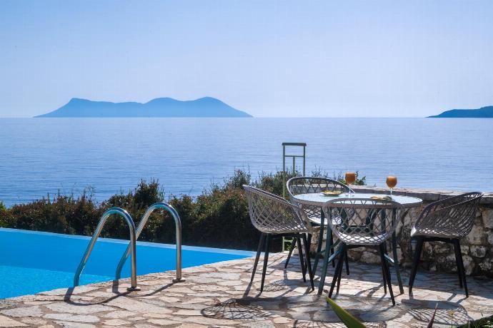  . - Villa Pelagos Kyma . (Photo Gallery) }}