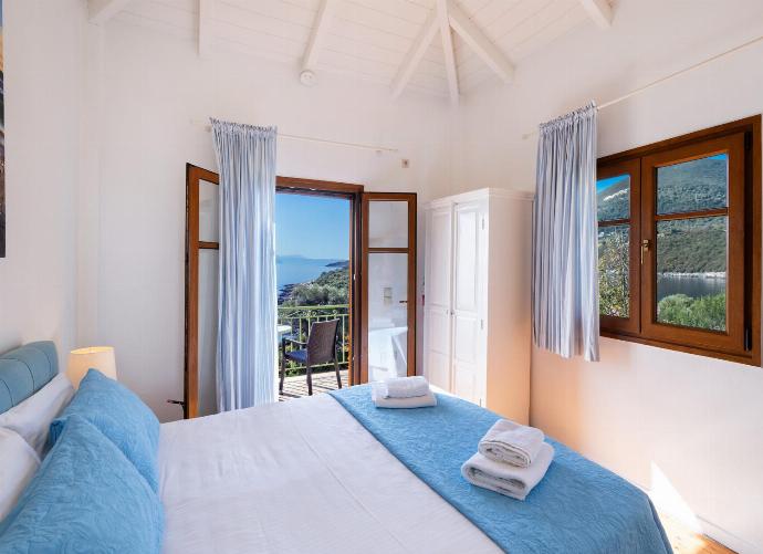  . - Villa Pelagos Kyma . (Photo Gallery) }}