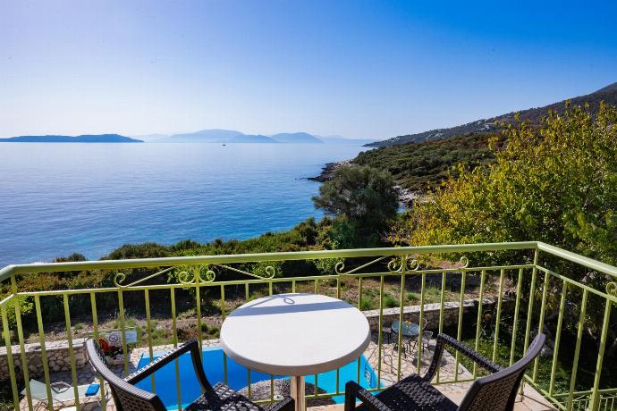  . - Villa Pelagos Kyma . (Photo Gallery) }}