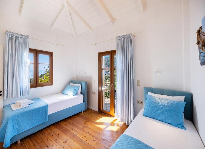  . - Villa Pelagos Kyma . (Photo Gallery) }}
