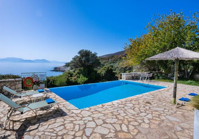 , . - Villa Pelagos Kyma . (Photo Gallery) }}
