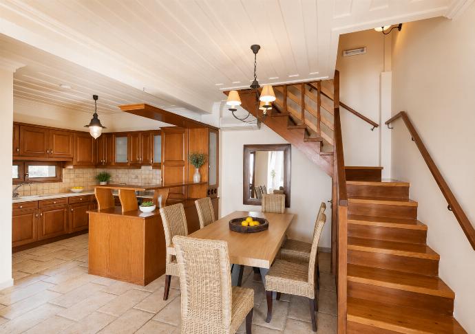 Equipped kitchen . - Villa Pelagos Kyma . (Galería de imágenes) }}