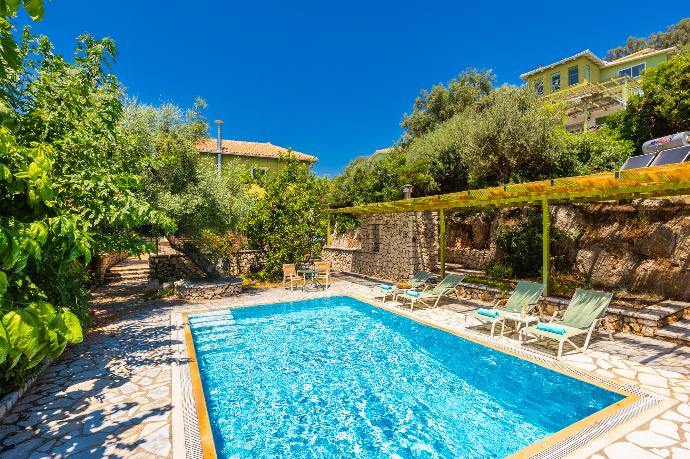 ,Beautiful villa with private pool and terrace . - Villa Maistro . (Photo Gallery) }}