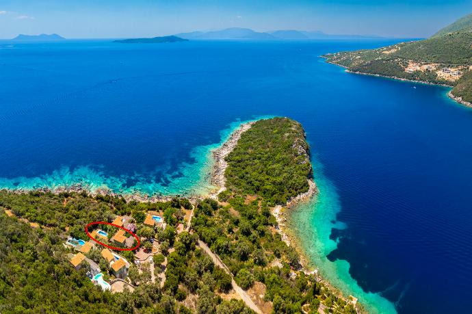 Aerial view showing location of villa . - Villa Maistro . (Photo Gallery) }}