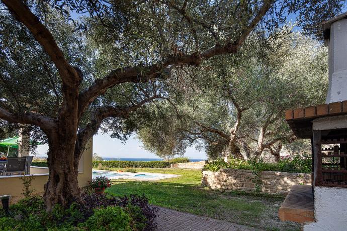  . - Villa Eleni . (Photo Gallery) }}