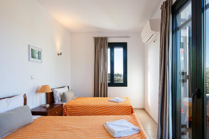  . - Villa Eleni . (Photo Gallery) }}