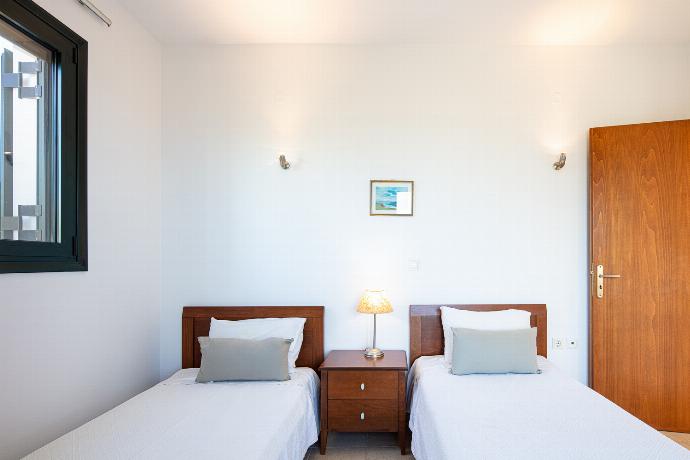  . - Villa Eleni . (Photo Gallery) }}