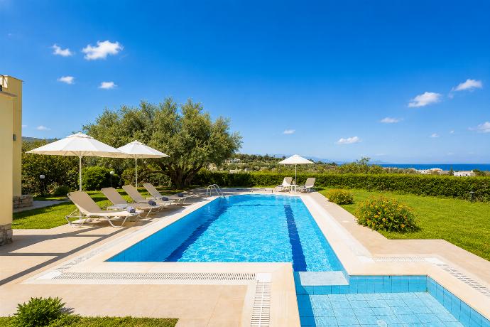  . - Villa Eleni Helios . (Photo Gallery) }}