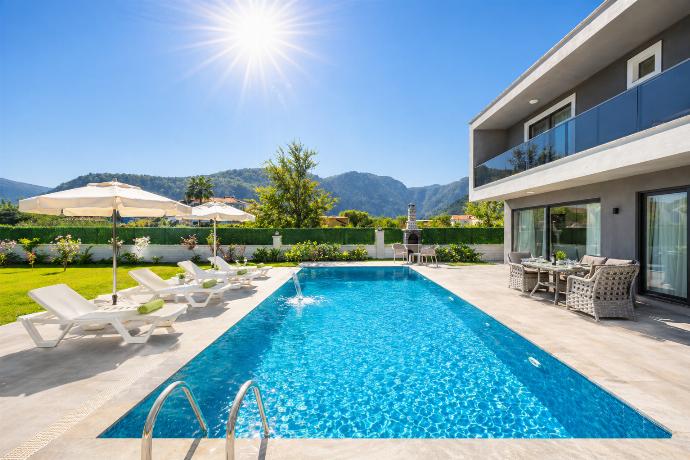  . - Villa Grand Yasar 3 . (Galleria fotografica) }}