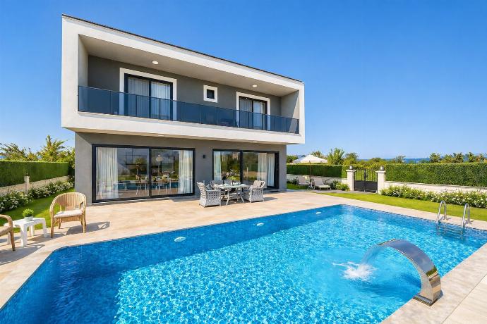  . - Villa Grand Yasar 3 . (Galleria fotografica) }}