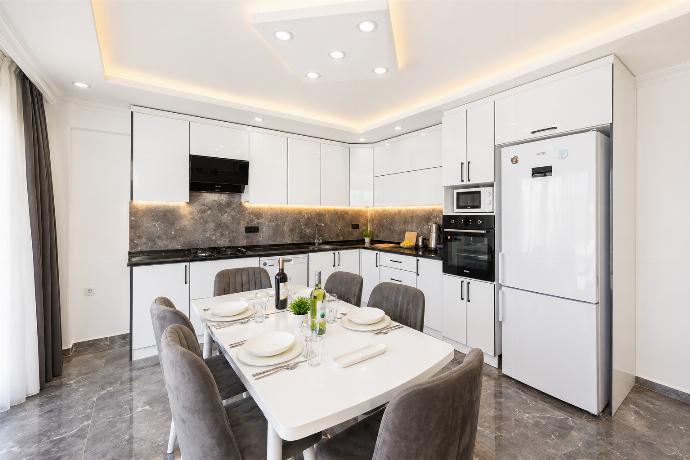  . - Villa Grand Yasar 3 . (Galleria fotografica) }}