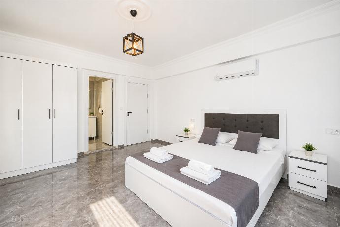  . - Villa Grand Yasar 3 . (Galleria fotografica) }}