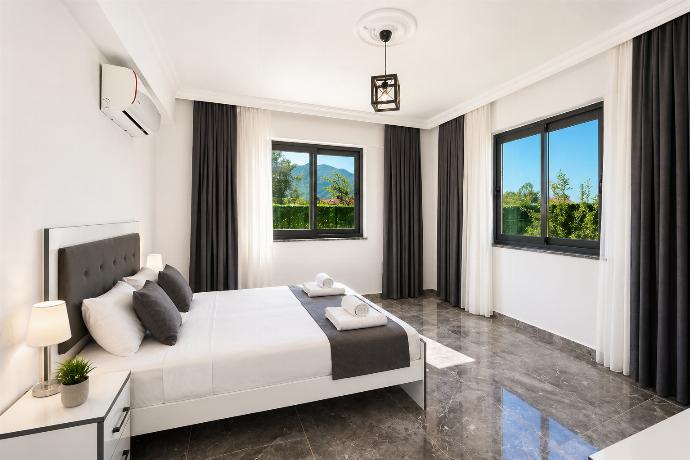  . - Villa Grand Yasar 3 . (Galleria fotografica) }}