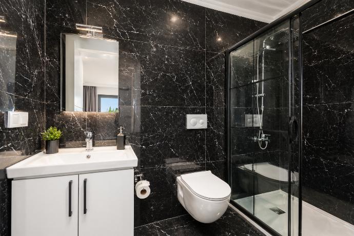  . - Villa Grand Yasar 3 . (Galleria fotografica) }}