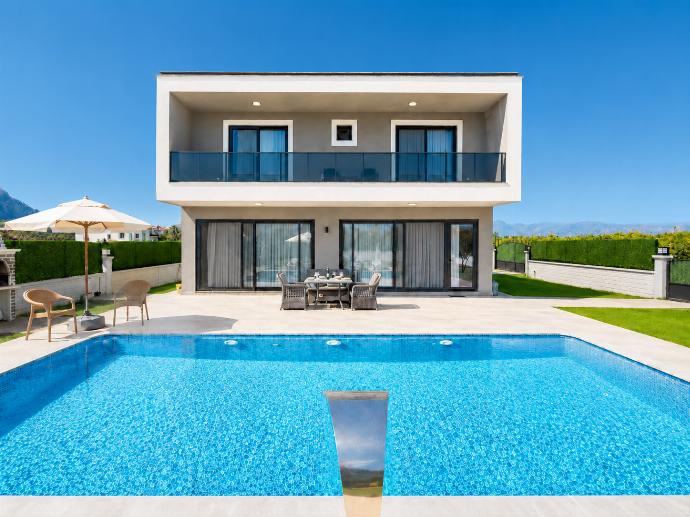 Beautiful villa with private pool, terrace, and garden . - Villa Grand Yasar 4 . (Galleria fotografica) }}