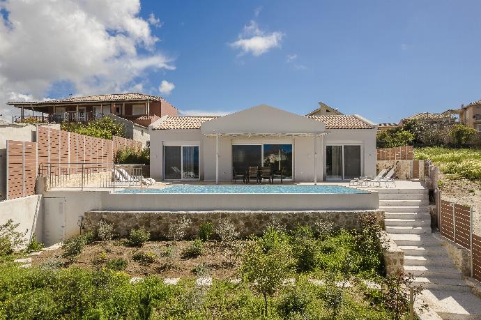  . - Casa di Pietra . (Photo Gallery) }}