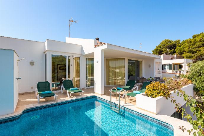  . - Villa Elena . (Photo Gallery) }}