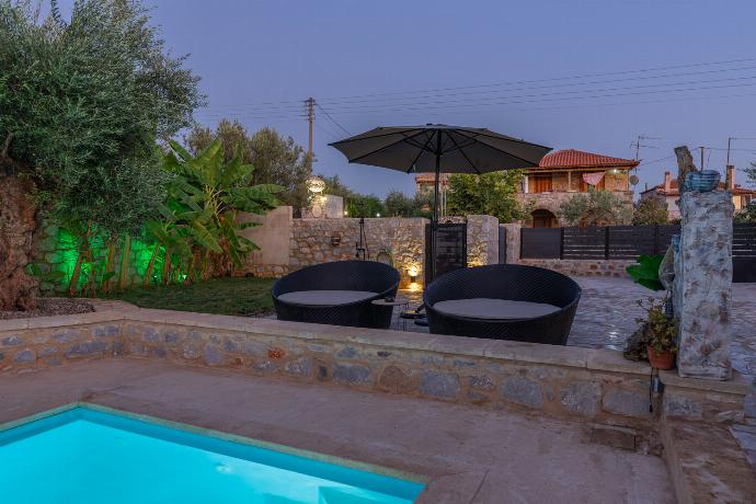  . - Villa Omega . (Photo Gallery) }}