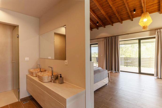  . - Villa Hill View Ena . (Photo Gallery) }}