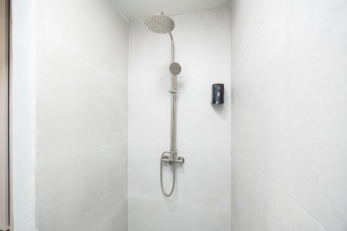 Family bathroom with shower . - Villa Hill View Dio . (Photo Gallery) }}