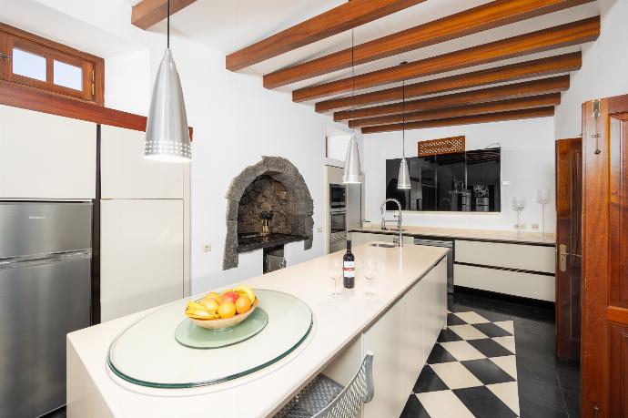 Equipped kitchen . - Casa Rural Hero . (Galería de imágenes) }}