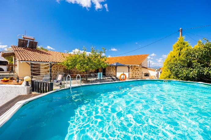 Beautiful villa with private pool and terrace . - Villa Roupes Stone . (Photo Gallery) }}