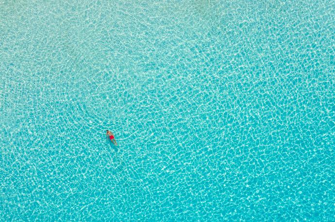 Antipaxos . - Villa Lithos . (Galerie de photos) }}