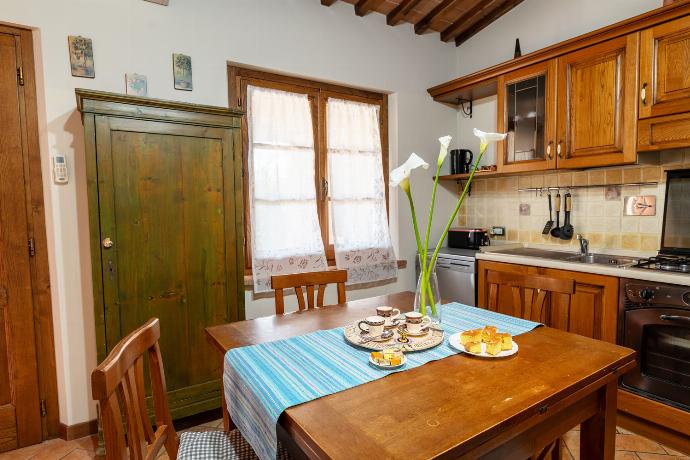  . - La Casa Del Sole . (Photo Gallery) }}