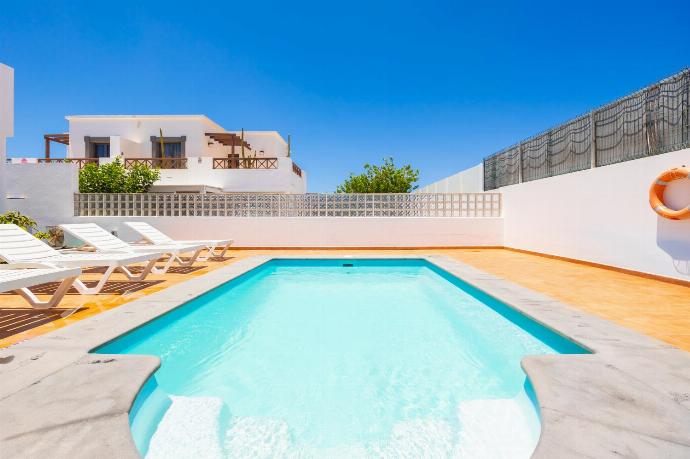 Private pool and terrace . - Villa El Varadero . (Photo Gallery) }}