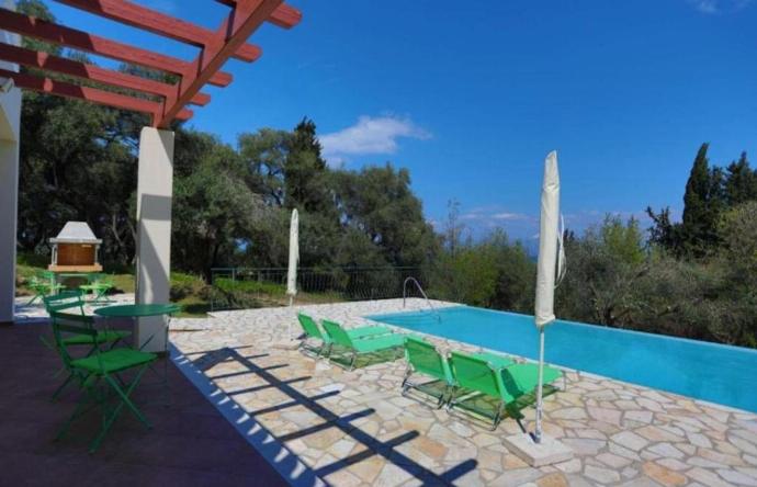  . - Villa Iremia . (Photo Gallery) }}