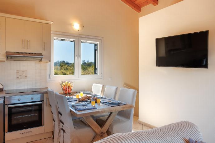  . - Villa Iremia . (Photo Gallery) }}