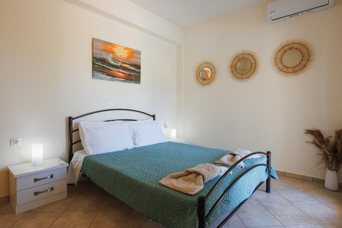  . - Villa Iremia . (Photo Gallery) }}