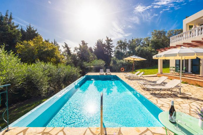 Private pool and terrace . - Villa Iremia . (Photo Gallery) }}