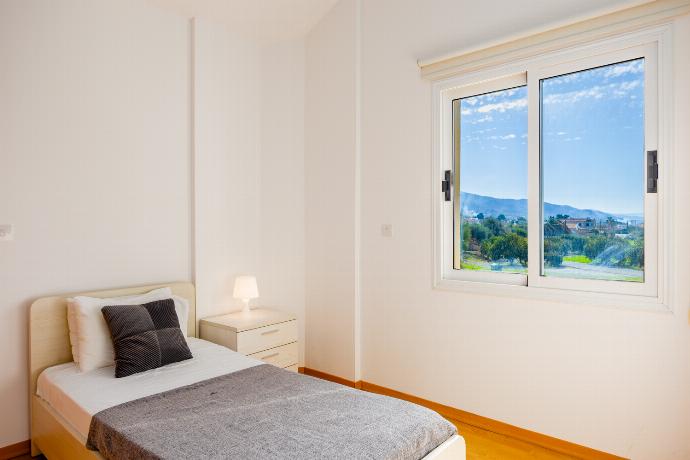  . - Villa Myla . (Photo Gallery) }}