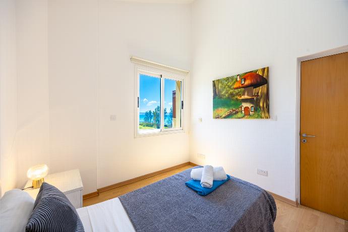  . - Villa Myla . (Photo Gallery) }}