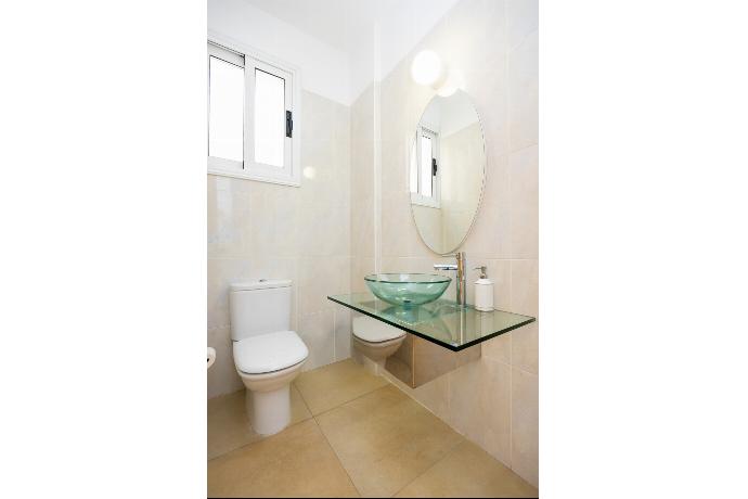  . - Villa Myla . (Photo Gallery) }}