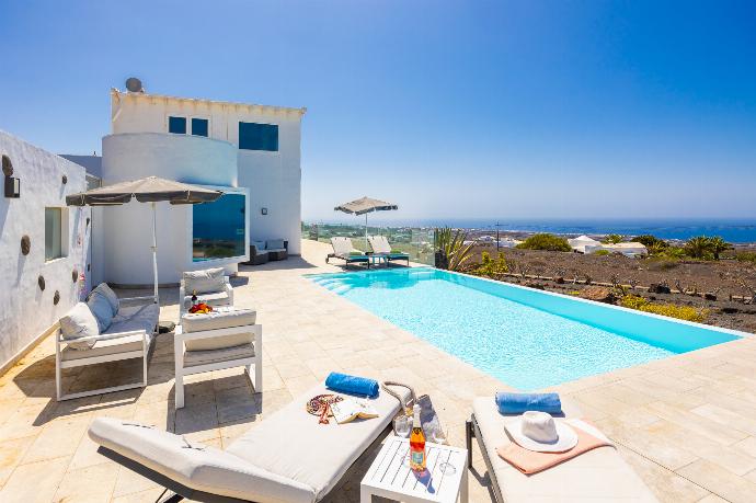 Beautiful villa with private pool, terrace, and garden with panoramic sea views . - The View . (Photo Gallery) }}
