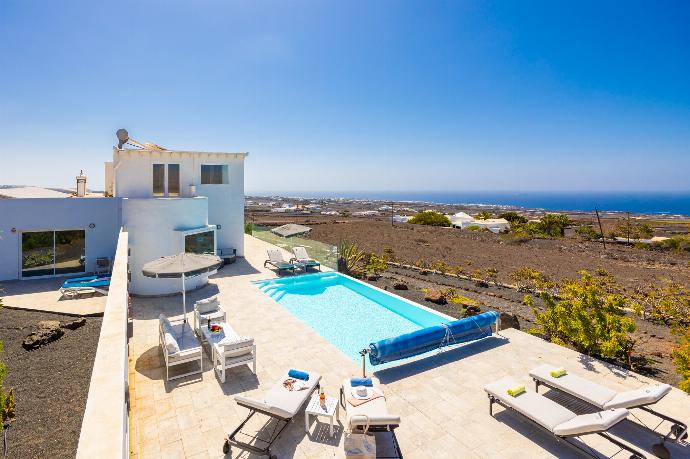 Beautiful villa with private pool, terrace, and garden with panoramic sea views . - The View . (Photo Gallery) }}