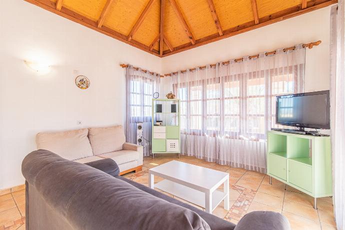  . - Villa Brisa del Mar 12 . (Photo Gallery) }}