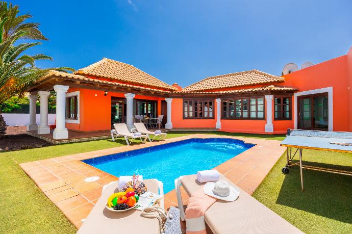 Beautiful villa with private pool and terrace . - Villa Brisa del Mar 12 . (Photo Gallery) }}