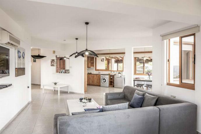  . - Villa Argaka Heights . (Photo Gallery) }}